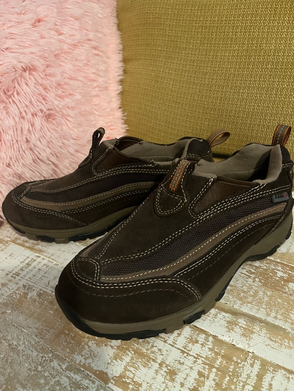 Womens LL Bean Slip-On Casual Walking Shoes in Dark Brown